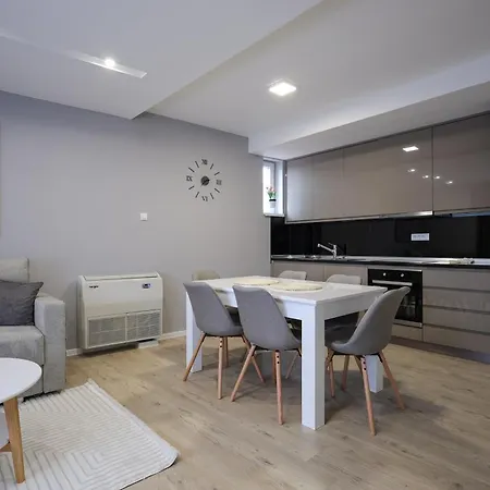 アパート Lepojevic Prokuplje