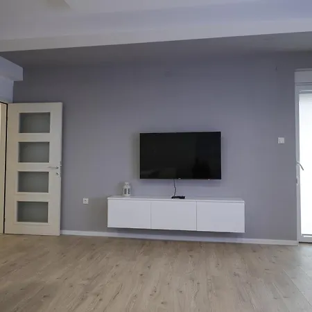 アパート Lepojevic *